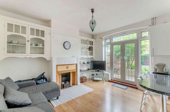 4 Bedroom Terraced House To Rent In Hillbrook Road, Tooting Bec, London SW17