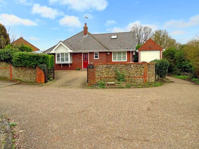 4 Bedroom Detached Bungalow For Sale In Coopers Lane, Great Leighs, Chelmsford, CM3