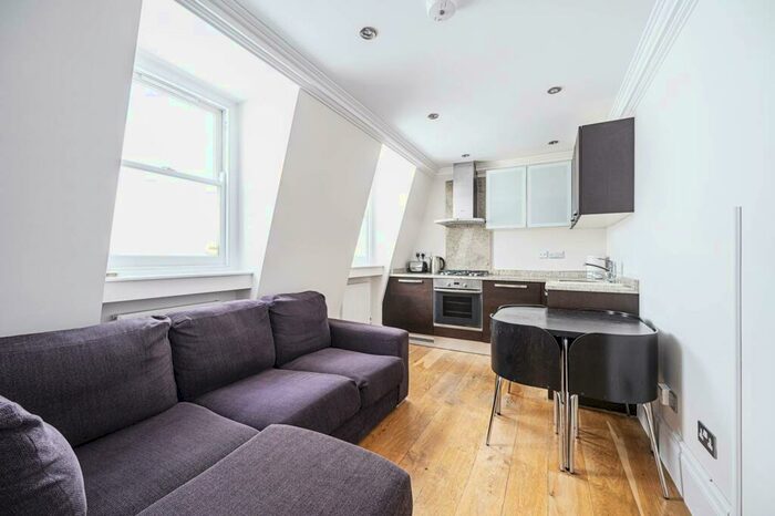 1 Bedroom Flat To Rent In Stoke Newington Road, Stoke Newington, London, N16