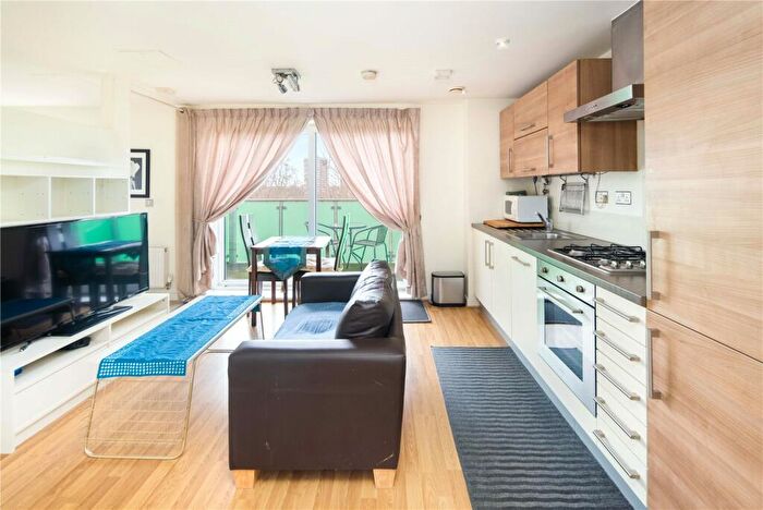 Flat To Rent In Flanaghan Apartments, Portia Way, Bow, London, E3
