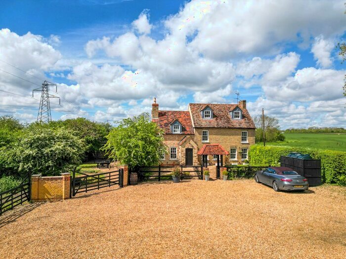 5 Bedroom Detached House For Sale In Colesden, Bedford, MK44