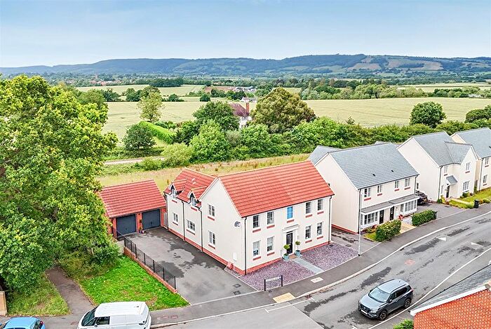 6 Bedroom Detached House For Sale In Luscombe Road, Cotford St. Luke, Taunton, TA4