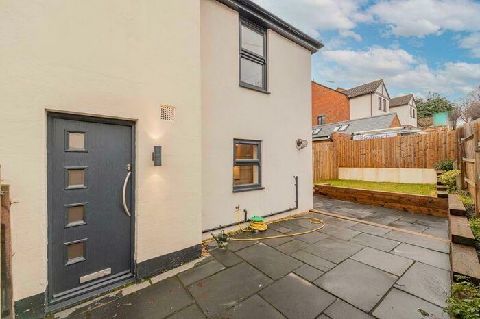 2 Bedroom Semi-Detached House To Rent In Cotterells, Hemel Hempstead, HP1