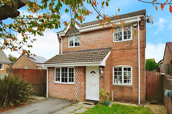 Detached House For Sale In Keepers Close, Penllergaer, Swansea, SA4