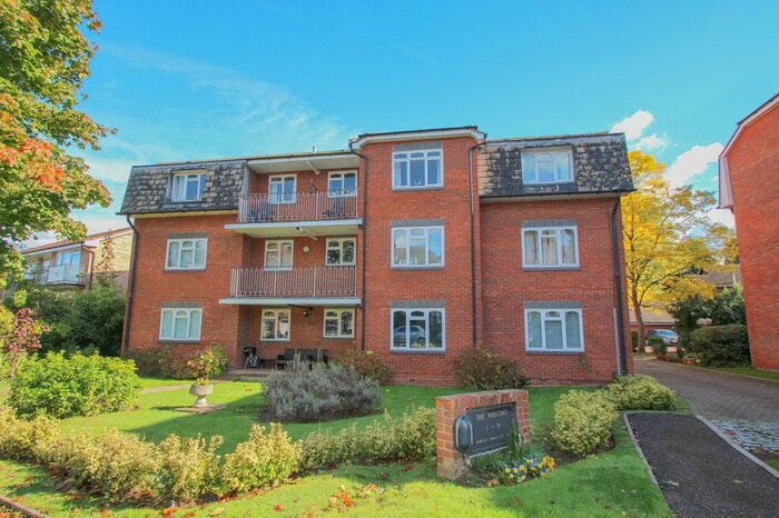 1 Bedroom Flat To Rent In Albany Crescent, Claygate, KT10