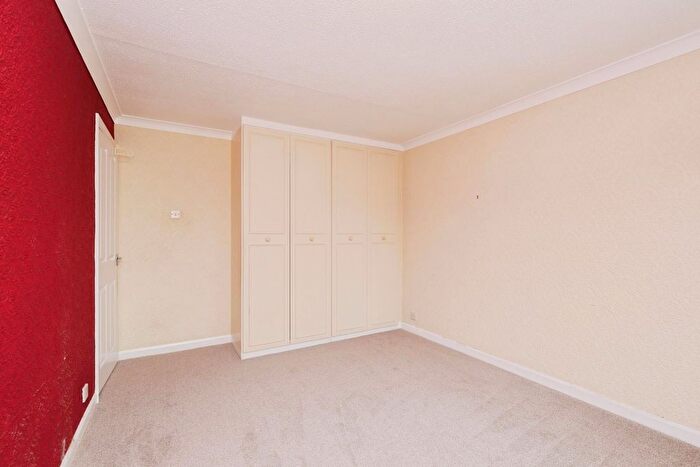2 Bedroom Detached Bungalow For Sale In Byron Close, Dronfield, Sheffield, S18