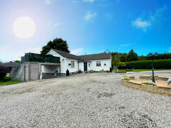 3 Bedroom Bungalow For Sale In Roadside Cottage, Longriggend, Airdrie, ML6