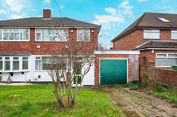 3 Bedroom Semi Detached House To Rent In Park Mead, Sidcup, DA15