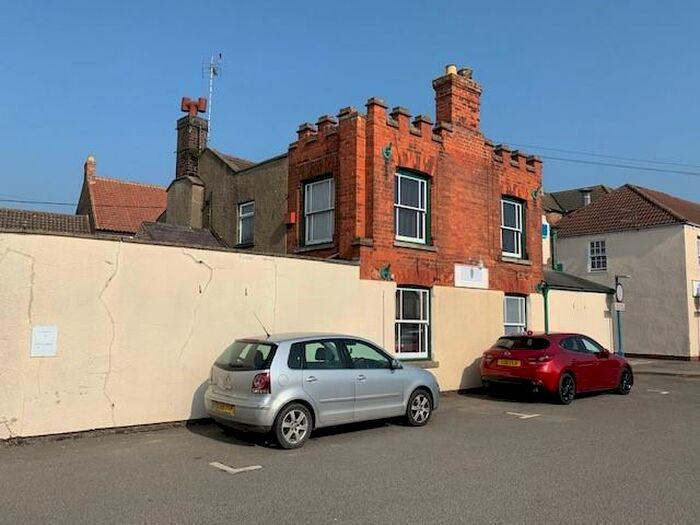 2 Bedroom Flat To Rent In Market Place, Donington, PE11