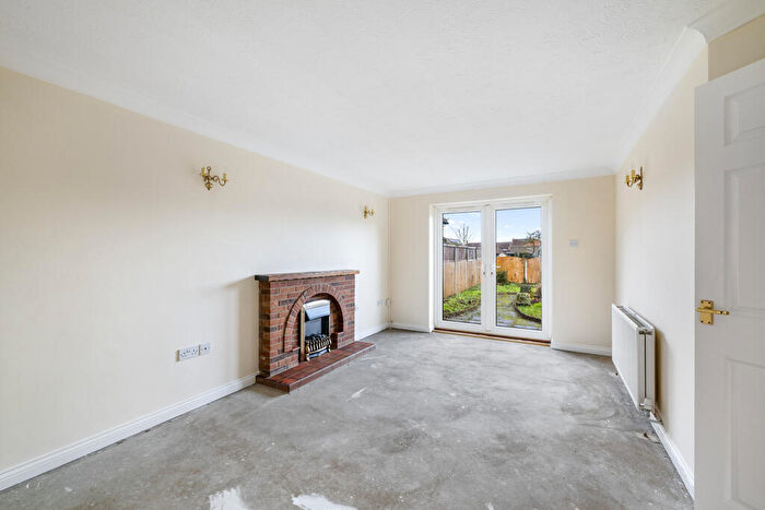 2 Bedroom Detached Bungalow For Sale In Boundary Paddock, Navenby, Lincoln, Lincolnshire, LN5