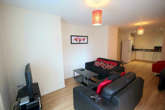 1 Bedroom Flat To Rent In ***Let Agreed***The Junction, Slough***Let Agreed***, SL2
