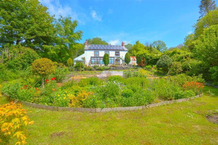 4 Bedroom Country House For Sale In Llanfyrnach, SA35