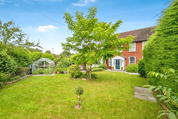 4 Bedroom Semi-Detached House For Sale In The Leasowe, Lichfield, WS13