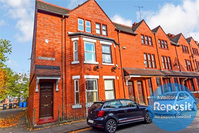 4 Bedroom End Of Terrace House To Rent In Coronation Street, Salford, Greater Manchester, M5