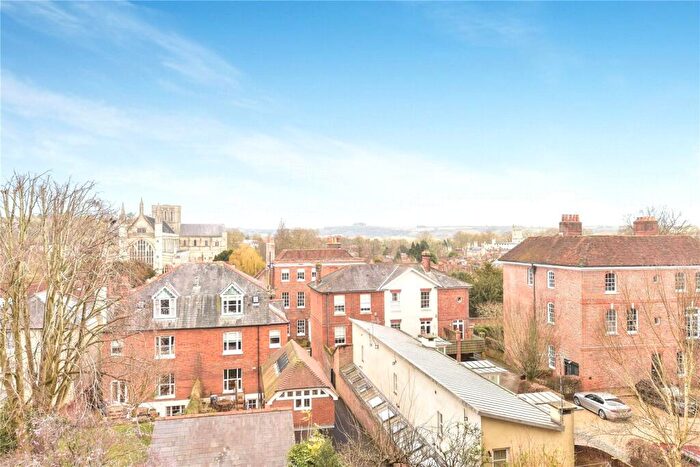 2 Bedroom Apartment To Rent In Southgate Street, Winchester, Hampshire, SO23