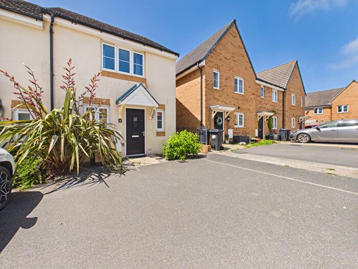 2 Bedroom End Terrace House For Sale In Pintail Close, Bude, EX23