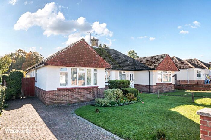 3 Bedroom Bungalow For Sale In Woodroffe Drive, Basingstoke, Hampshire, RG22