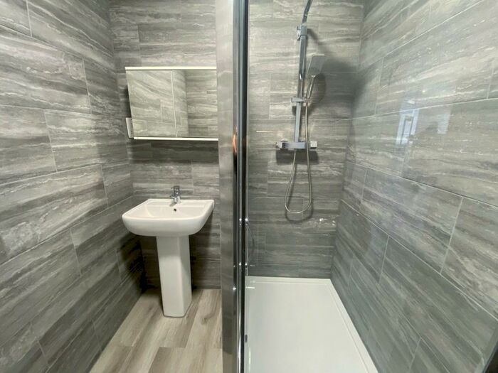 1 Bedroom Maisonette To Rent In Framfield Road, Mitcham, London, CR4