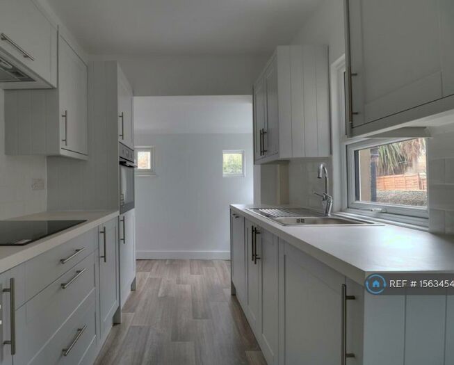 2 Bedroom End Of Terrace House To Rent In Darnley Road, Grays, RM17