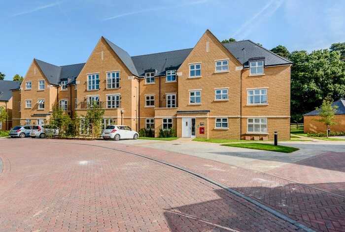 2 Bedroom Flat To Rent In Chambord House, Queenswood Crescent, Englefield Green, Surrey, TW20