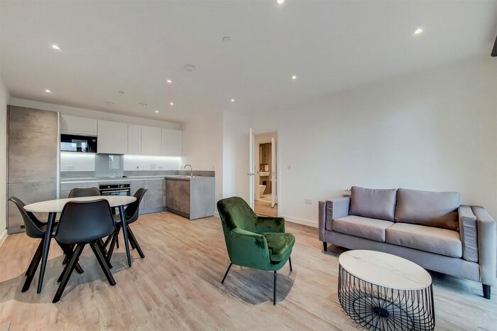 1 Bedroom Flat To Rent In Fresh Wharf Road, Bakring, Essex, IG11