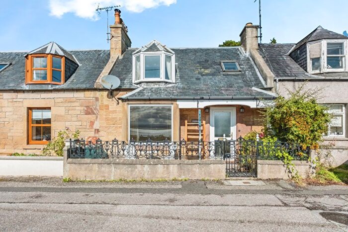 2 Bedroom Semi-Detached House For Sale In Braehead, Avoch, IV9