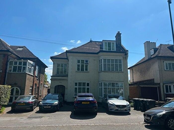 Studio To Rent In Woodside Green, South Norwood, SE25