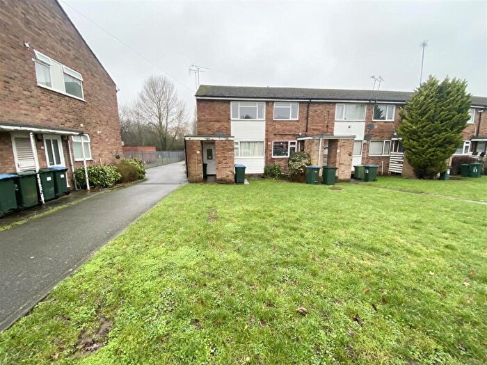 2 Bedroom Maisonette For Sale In Crowmere Road, Walsgrave, Coventry *No Chain*, CV2