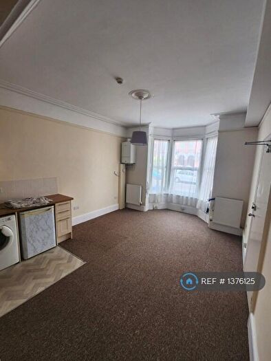 1 Bedroom Flat To Rent In Ordnance Road, Southampton, SO15