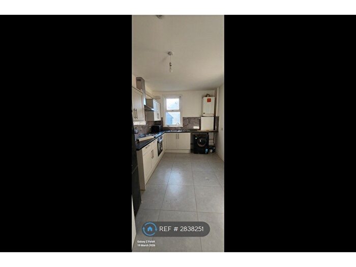 4 Bedroom Terraced House To Rent In Dersingham Avenue, London, E12