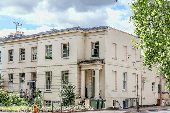 2 Bedroom Flat To Rent In London Road, GL52