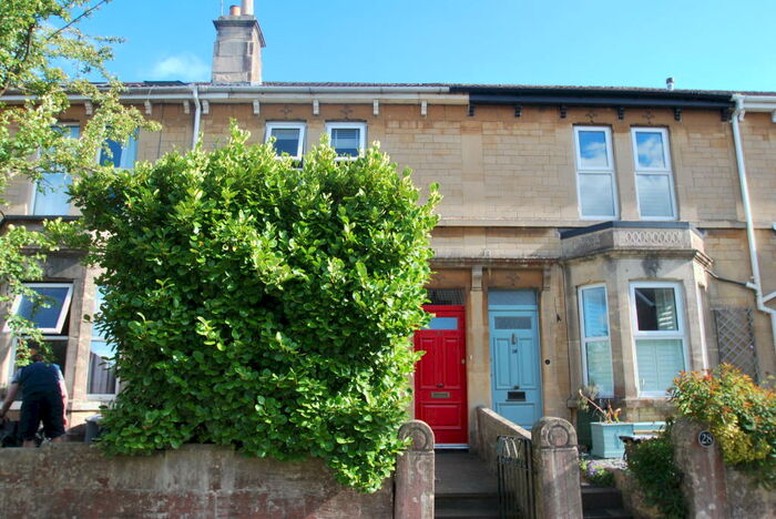 3 Bedroom House To Rent In Hawthorn Grove, Bath, BA2