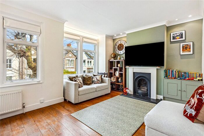 3 Bedroom Flat To Rent In Trentham Street, London, SW18