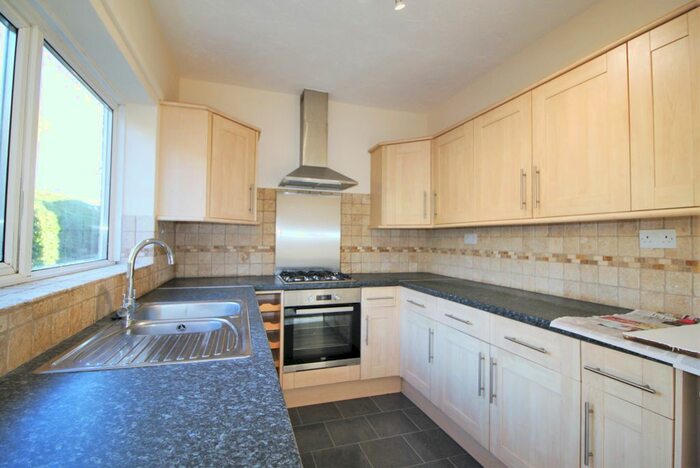 2 Bedroom Detached Bungalow To Rent In Antonine Crescent, Exeter, EX4