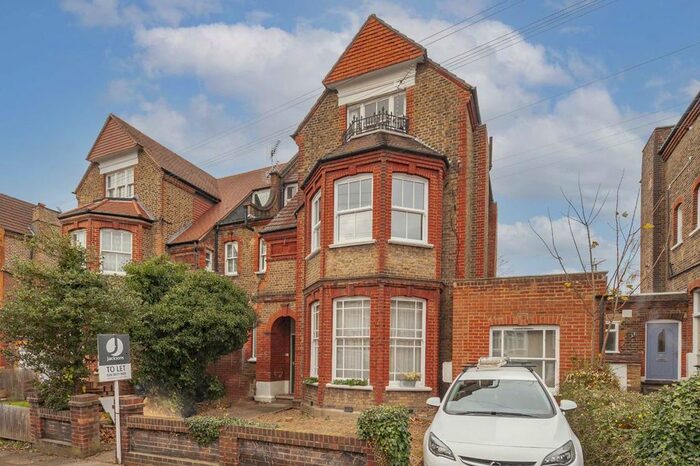 1 Bedroom Flat To Rent In Kirkstall Road, London, SW2