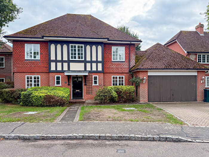 5 Bedroom Detached House For Sale In Layer-de-la-haye, Colchester, CO2