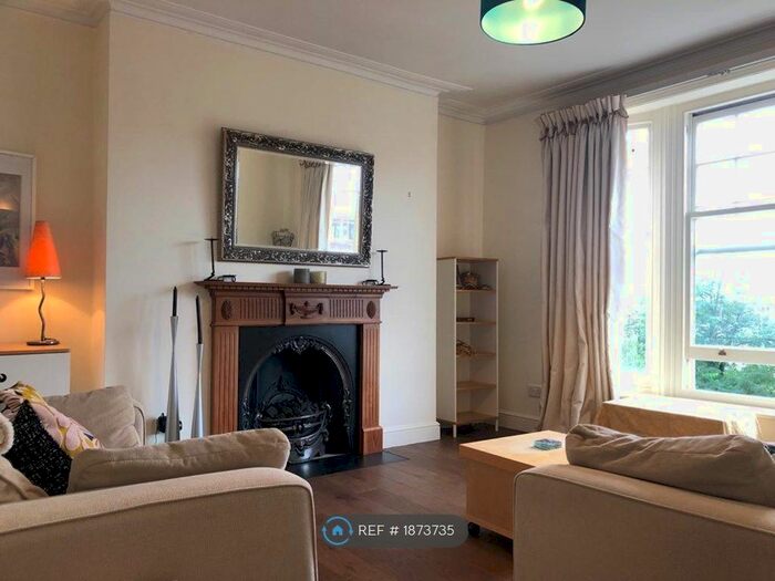2 Bedroom Flat To Rent In Kenilworth Court, London, SW15