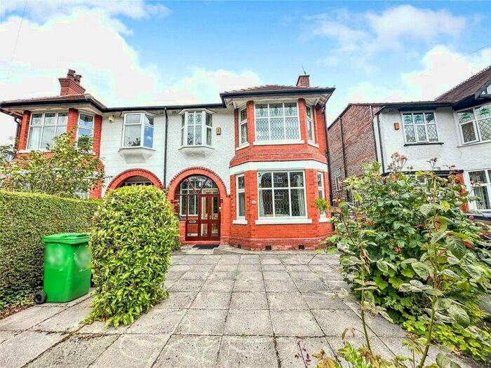 7 Bedroom Semi-Detached House To Rent In Amherst Road, Fallowfield, Greater Manchester, M14