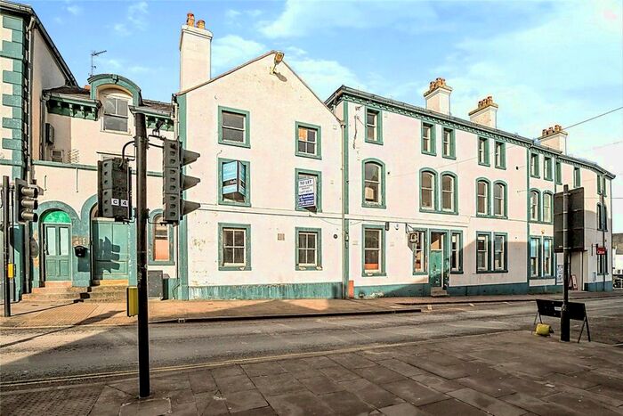 1 Bedroom Flat To Rent In Oswald Road, Oswestry, Shropshire, SY11