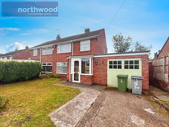3 Bedroom Semi-detached House To Rent In Mount Drive, Bebington, Wirral, CH63