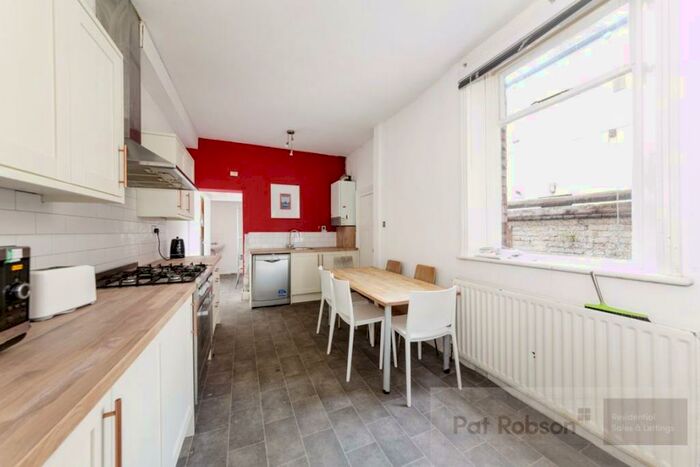 6 Bedroom Property To Rent In Sunbury Avenue, NE2