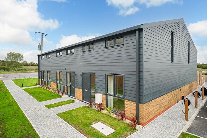 3 Bedroom Barn Conversion For Sale In Aylesbury Road, Rowsham, Aylesbury, HP22