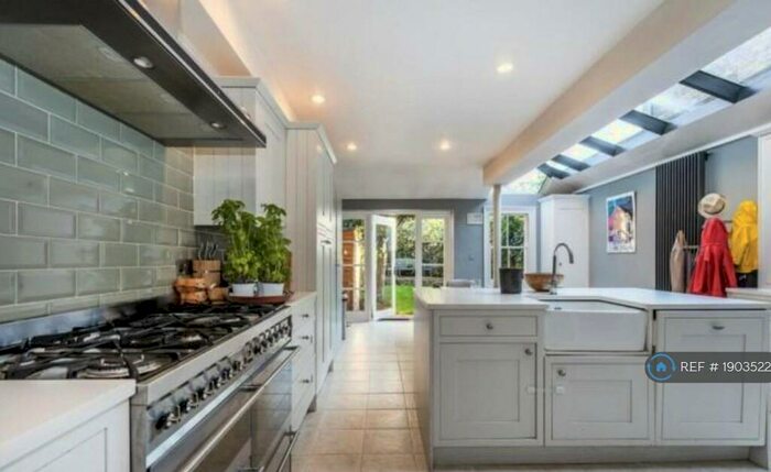 4 Bedroom Terraced House To Rent In Scholars Road, London, SW12