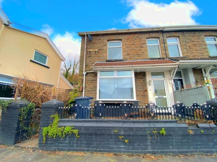 3 Bedroom House To Rent In Fife Street, Abercynon, Mountain Ash, CF45