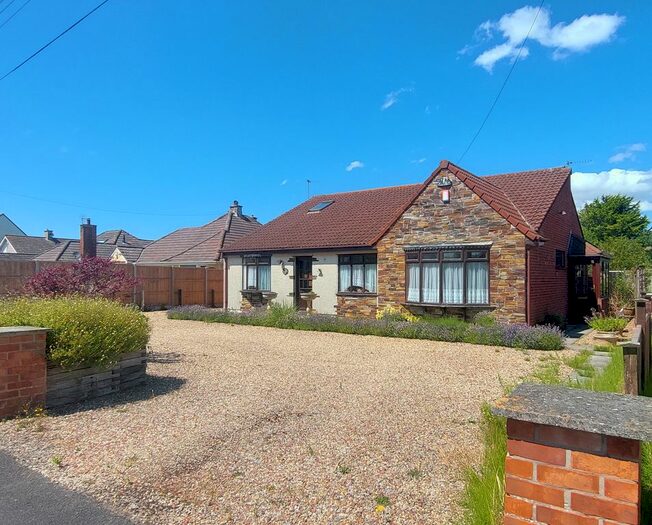 4 Bedroom Bungalow For Sale In Parsonage Road, Berrow, TA8