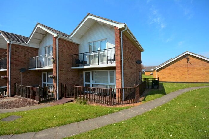 3 Bedroom End Of Terrace House To Rent In Waterside Park, Corton, NR32