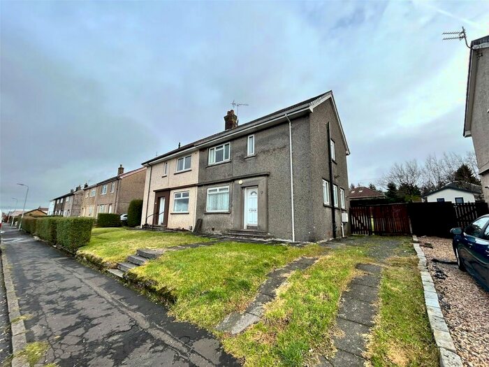 3 Bedroom Semi-Detached House For Sale In Cherrywood Drive, Beith, North Ayrshire, KA15