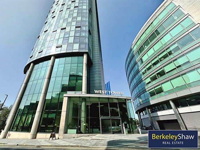 2 Bedroom Flat To Rent In West Tower, Brook Street, Liverpool, L3