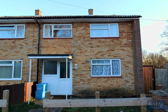 3 Bedroom Semi-Detached House To Rent In Furzedown, Stevenage, SG2