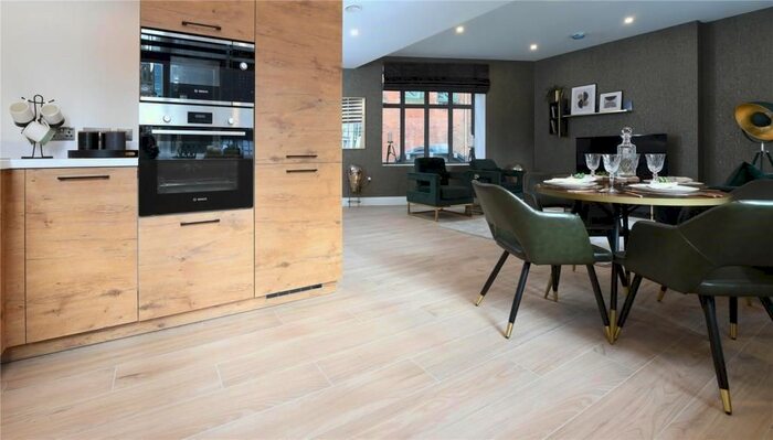 2 Bedroom Flat To Rent In Rivington Street, London, EC2A